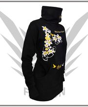 Schwarzer Pullover mit Kragen