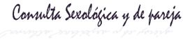 Texto en cursiva: "Consulta Sexológica y de pareja". Reflejo tenue debajo. Fondo blanco.