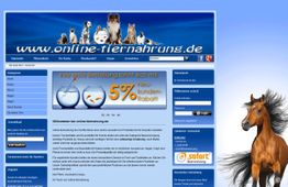 Website-Layout für Online-Tiernahrung mit Tierbildern und einem Pferd rechts.