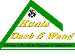 Logo mit grünem Dach, gelber Schrift: "Kunis Dach & Wand", Text: "Dachdecker, Klempnerarbeiten".