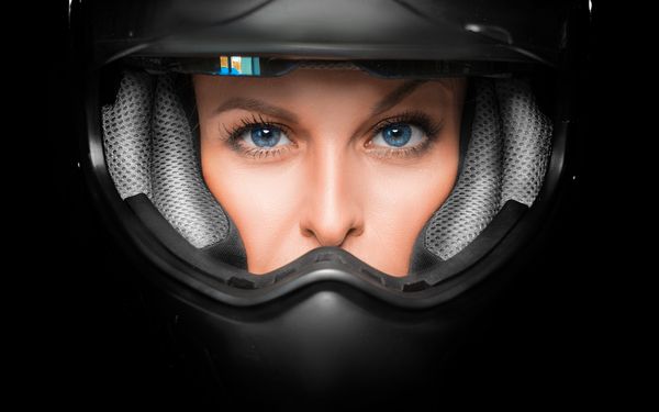 Helm und Schutzkleidung Motorrad