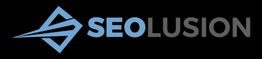 Logo mit blauem Symbol und dem Schriftzug "SEOLUTION" auf schwarzem Hintergrund.