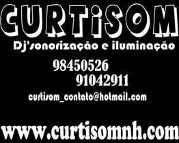 Texto em preto com contato do DJ Curtisom e site: www.curtisomnh.com.