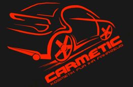 Grafik eines roten Autos mit Text "CARMETIC: Kosmetik für Ihr Fahrzeug" auf schwarzem Hintergrund.