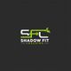 Logo: "Shadow Fit Coaching", Hantelsymbol mit Blättern auf dunklem Hintergrund.