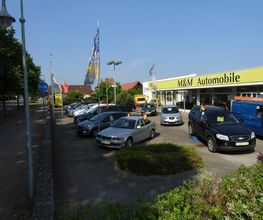 M & M Automobile Logo
