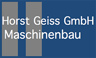 Logo mit Text: "Horst Geiss GmbH Maschinenbau" auf blauem Hintergrund.