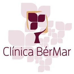 Logotipo de Clínica BérMar con diseño de copa de vino y mosaico de flores abstractas.