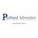 Logo van Peelland Advocaten met tekst over rechtsgebieden en slogan "Oprecht Betrokken".