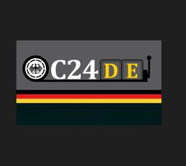 Graue Grafik mit C24DE, Adler und den Farben Schwarz-Rot-Gold darunter.