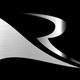 Lettera "R" stilizzata in metallo su sfondo nero.