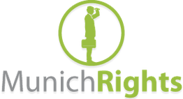 Logo mit grüner Silhouette einer Person mit Aktentasche und dem Text "MunichRights".