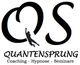 Logo mit Schriftzug "QUANTENSPRUNG", einem springenden Menschen und den Buchstaben "QS".