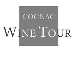 Texte "Cognac Wine Tour" sur fond gris.