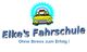 Zeichnung eines gelben Autos mit Fahrlehrerin, Text: "Elke's Fahrschule - Ohne Stress zum Erfolg!"