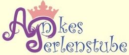 Schriftzug "Amkes Perlenstube" in verspielten Buchstaben, mit rosa Krone über dem 'A'.