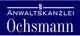 Blaues Logo mit weißem Text: "Anwaltskanzlei Ochsmann" und Paragraphensymbol.
