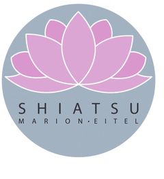 Graues Logo mit rosa Lotusblume und dem Text "Shiatsu Marion Eitel" unten.