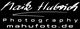 Schwarzes Logo mit weißem Text: "Maik Hubrich Photography, mahufoto.de".