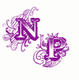 Buchstaben "N" und "P" in lila mit dekorativen floralen Elementen.