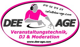 Logo von "DEE AGE": DJ mit Kopfhörern, Text: Veranstaltungstechnik, DJ & Moderation.