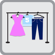 Ropa colgada: vestido rosa, camiseta azul y jeans en un perchero gris.