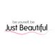 Textgrafik: "Be yourself, be Just Beautiful" in Schwarz und Rosa.