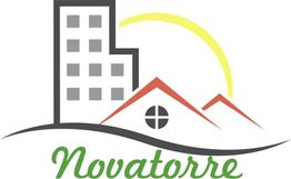 Logo com prédio, casa e sol com o texto "Novatorre" em verde.