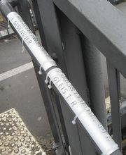 taktile Handlaufschilder, montiert