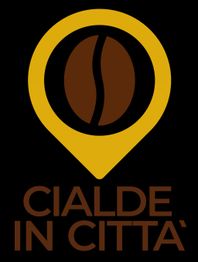 Logo con fagiolo di caffè marrone e testo "Cialde in Città" su sfondo nero.