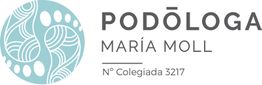 Logo azul y blanco de podóloga María Moll, con el número de colegiada 3217.