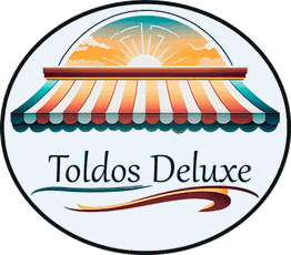 Logotipo de "Toldos Deluxe" con un toldo y un amanecer de fondo.