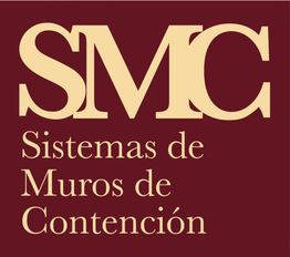Logo con las letras SMC y texto: "Sistemas de Muros de Contención" en fondo marrón.