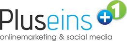 Logo von "Pluseins": Text und ein grünes Symbol mit "+1". Thema: Onlinemarketing & Social Media.
