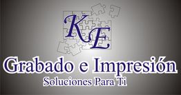 Logo de KE: "Grabado e Impresión, Soluciones Para Ti", fondo de piezas de puzzle grises.
