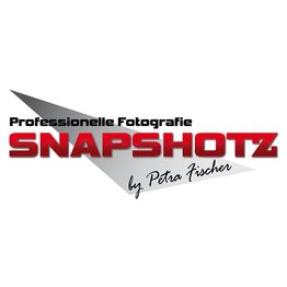 Logo mit dem Text: "Professionelle Fotografie SNAPSHOTZ by Petra Fischer".
