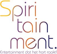 Logo met tekst "Spiritainment. Entertainment dat het hart raakt!" in kleurrijke letters.