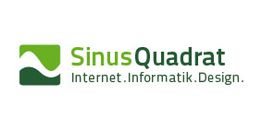 Logo von SinusQuadrat mit grünem Symbol, Text: "Internet.Informatik.Design.".