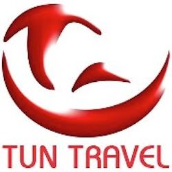 Rotes Logo mit zwei stilisierten Vögeln über rotem Schriftzug "Tun Travel" auf weißem Hintergrund.