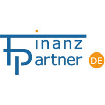 Logo mit Text: "Finanzpartner DE" in Blau und Orange.