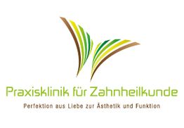 Logo der Zahnklinik mit stilisiertem Blattmotiv und Slogan "Perfektion aus Liebe zur Ästhetik".
