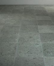 Natursteinplatte begehbar