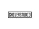 Logo con scritta "SHIVERSTUDIO" in nero su sfondo bianco, incorniciato da un rettangolo nero.