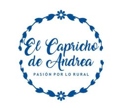 Logo azul con texto "El Capricho de Andrea. Pasión por lo rural", rodeado de flores stilizadas.