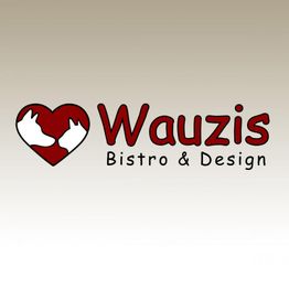 Logo mit rotem Herz, Hundeprofilen und Text: "Wauzis Bistro & Design" auf weißem Verlaufshintergrund.