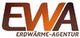 Logo der Erdwärme-Agentur mit den Initialen "EWA" in Rot und Orange.