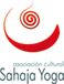 Logotipo de Sahaja Yoga con espiral roja sobre un fondo blanco. Texto: "asociación cultural".
