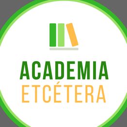 Logo de Academia Etcétera con libros verdes y naranja en un círculo verde y gris.
