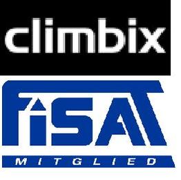 Logos von "climbix" und "FISAT Mitglied" übereinander, schwarz und blaues Design.