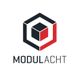 Logo: Hexagon mit Würfel in Schwarz und Rot, darunter der Text "MODULACHT".